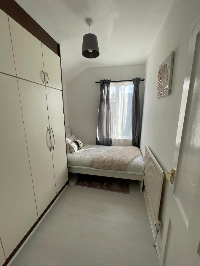 Home Sweet Home In Rg1 With Free Parking Ридинг Экстерьер фото